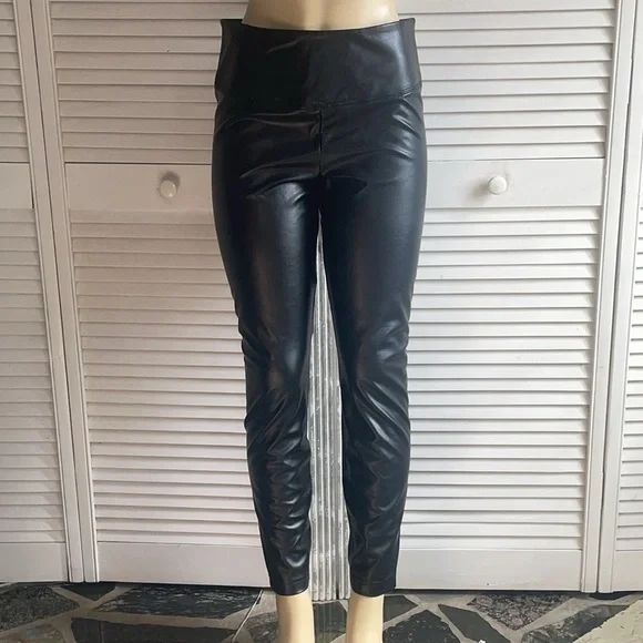 WHBM Vegan Leather Runway Legging Size 14 - Picture 6 of 12